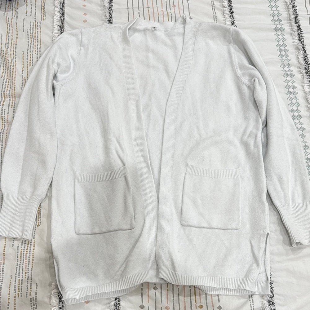 5/$22 Women's White Open-Front Sweater